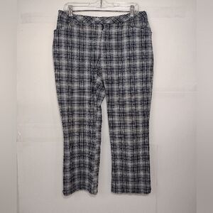 Old Navy Women's Plaid Chinos - Black and White /Grey Cropped Pants Size (12)